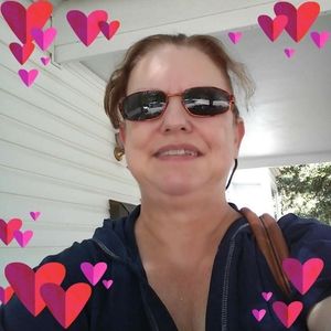 Meet your Posher, Beverly